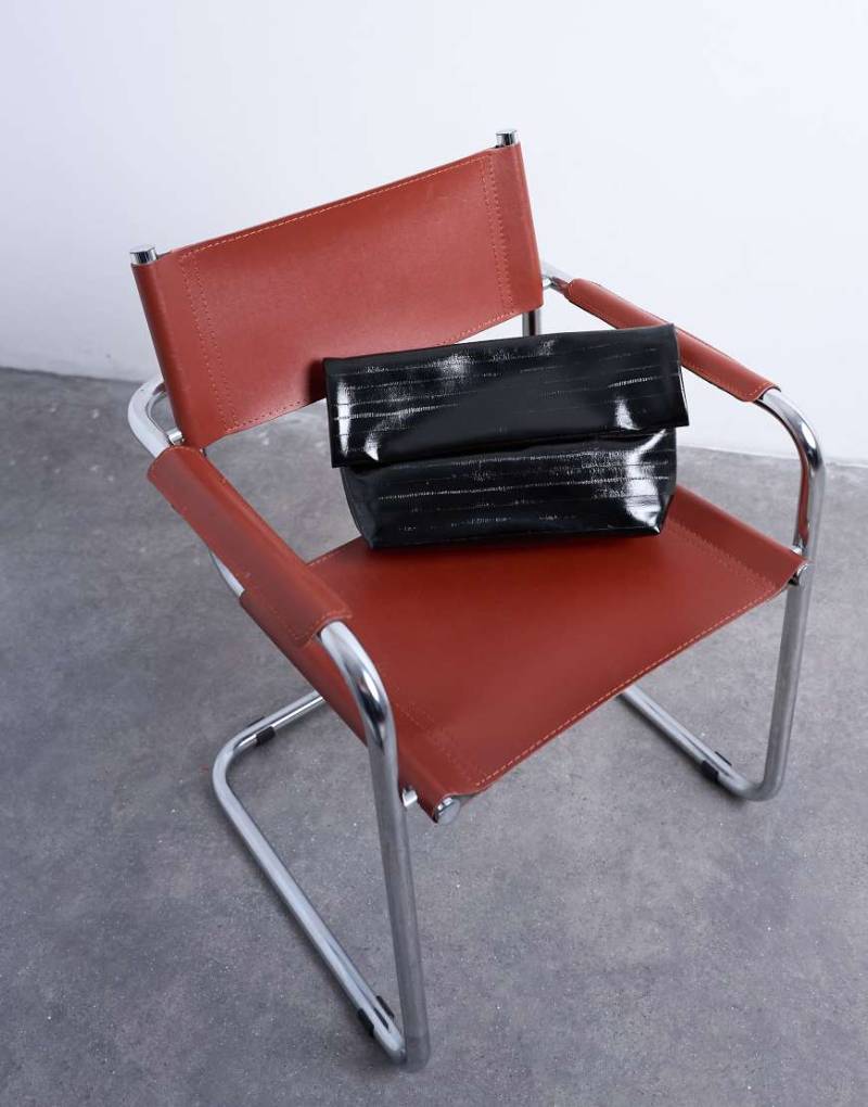 Topshop - Georgia - Gefaltete Clutch in Schwarz von Topshop