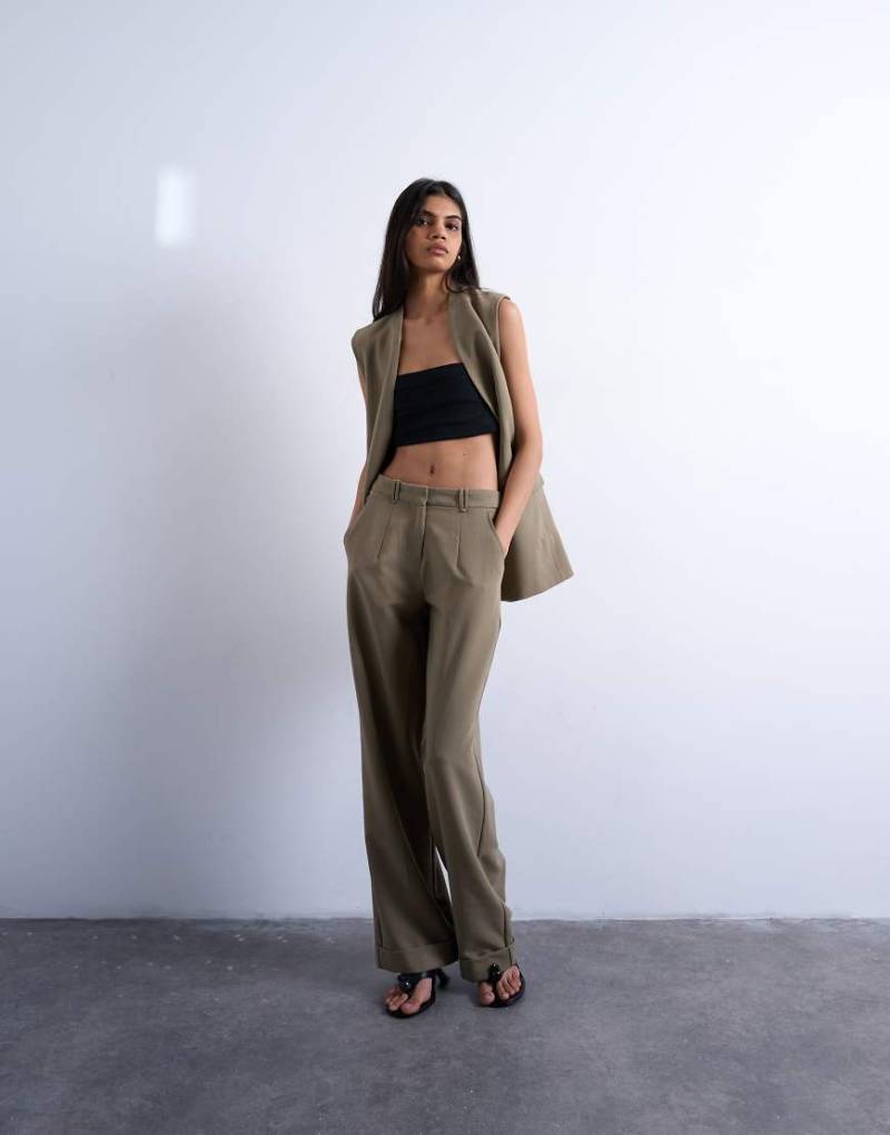 Topshop -- Gerade geschnittene Hose aus Twill in Pilzbraun von Topshop