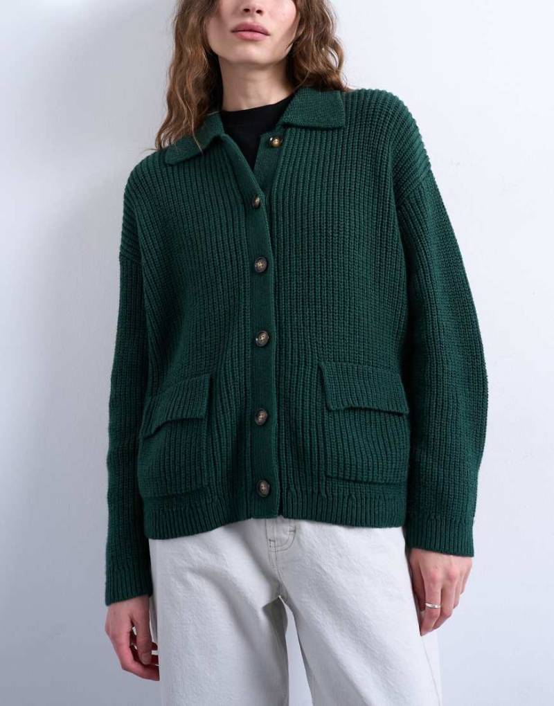 Topshop - Gerippte Strickjacke in Grün mit zwei Taschen von Topshop