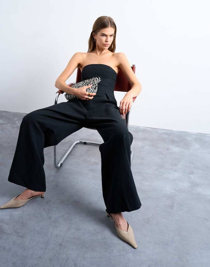 Topshop - Gesäumter Jumpsuit aus Leinen in Schwarz mit weitem Bein von Topshop