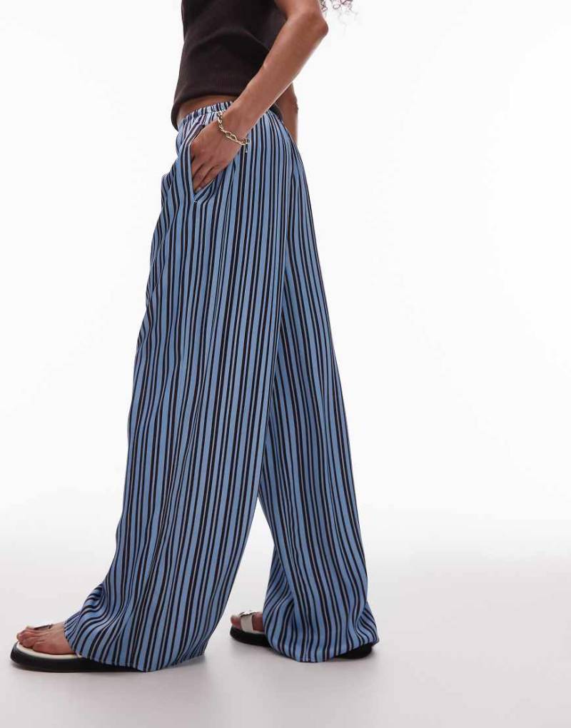 Topshop - Gestreifte Satinhose in Braun und Blau mit Kordelzugbund und weitem Bein, Kombiteil-Bunt Topshop - Gestreifte Satinhose in Braun und Blau mit Kordelzugbund und weitem Bein, Kombiteil-Bunt von Topshop