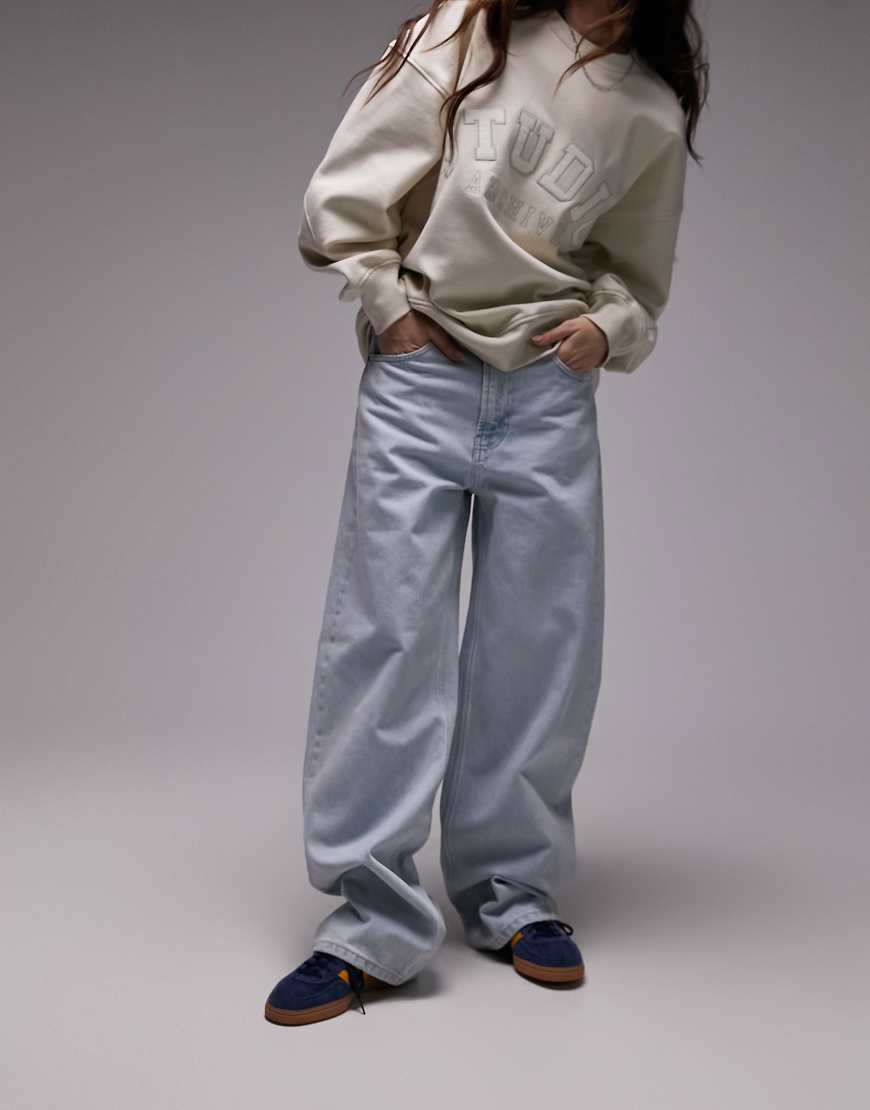 Topshop - Gilmore - Boyfriend-Jeans in Sunshine Bleach mit niedrigem Bund-Blau von Topshop