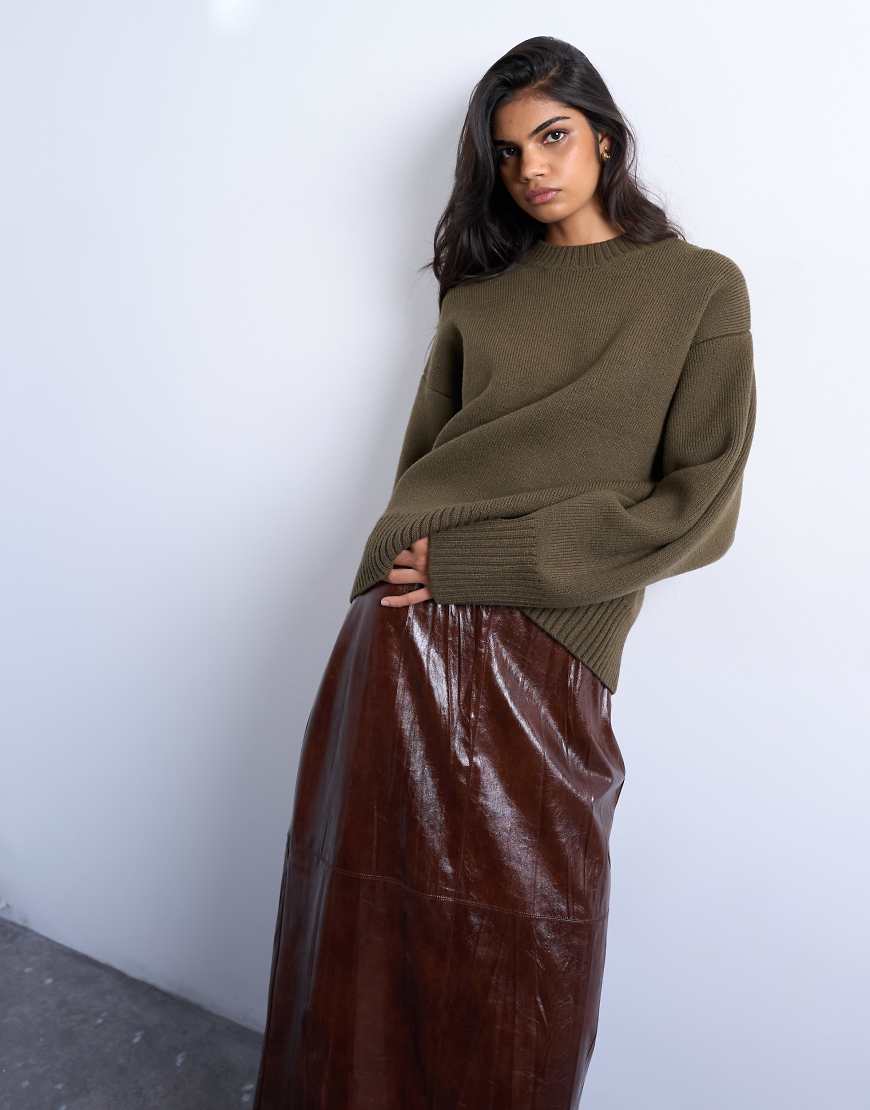 Topshop - Gleichmäßig gestrickter Grobstrick-Pullover in Khaki mit Rundhalsausschnitt-Grün von Topshop