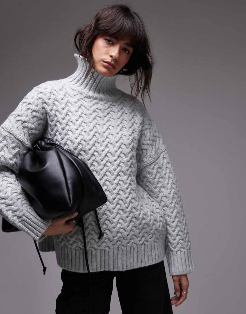 Topshop - Hochgeschlossener Oversize-Strickpullover in Hellblau mit Wellen-Zopfmuster-Marineblau von Topshop