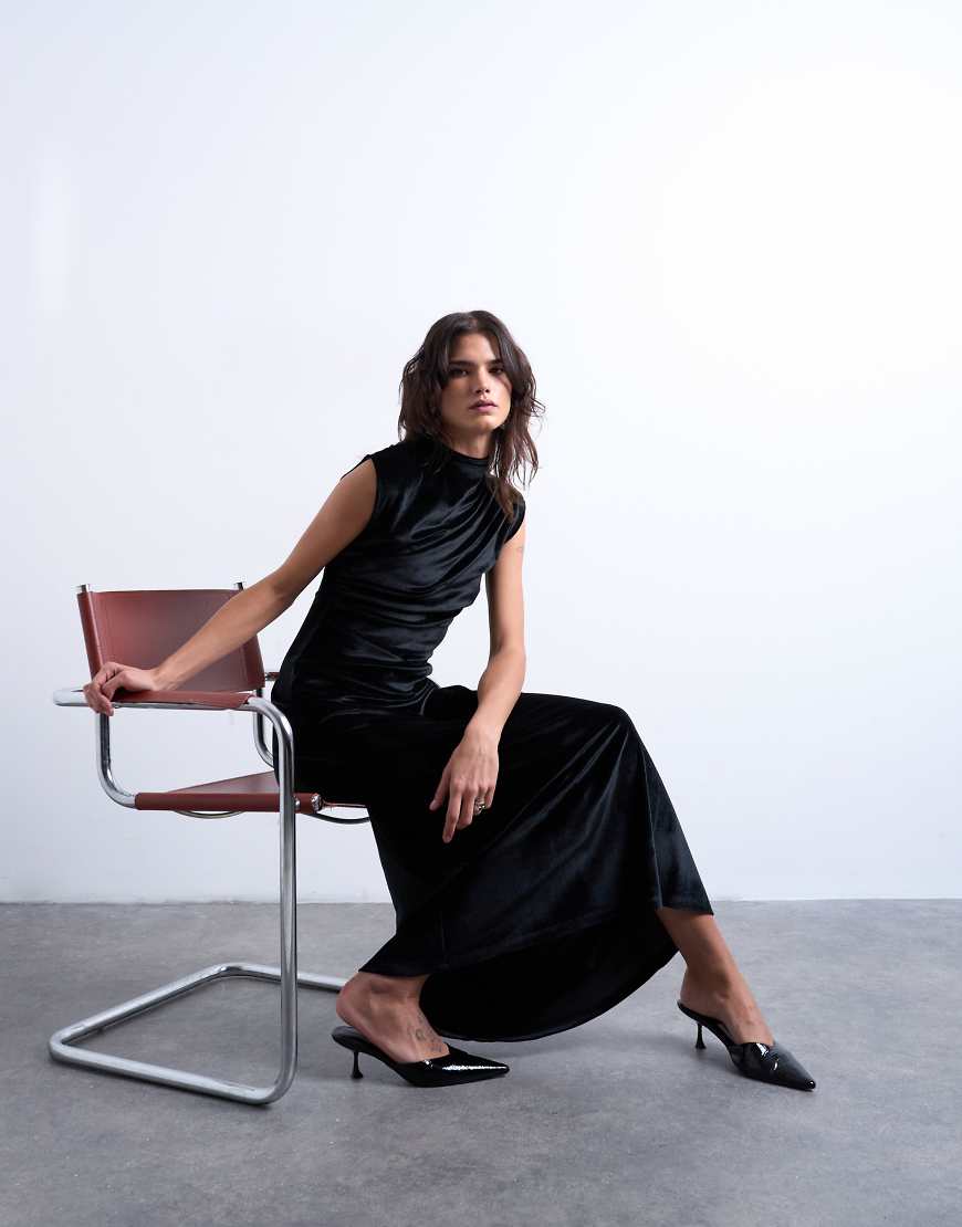 Topshop - Hochgeschlossenes Maxikleid aus Samt in Schwarz von Topshop