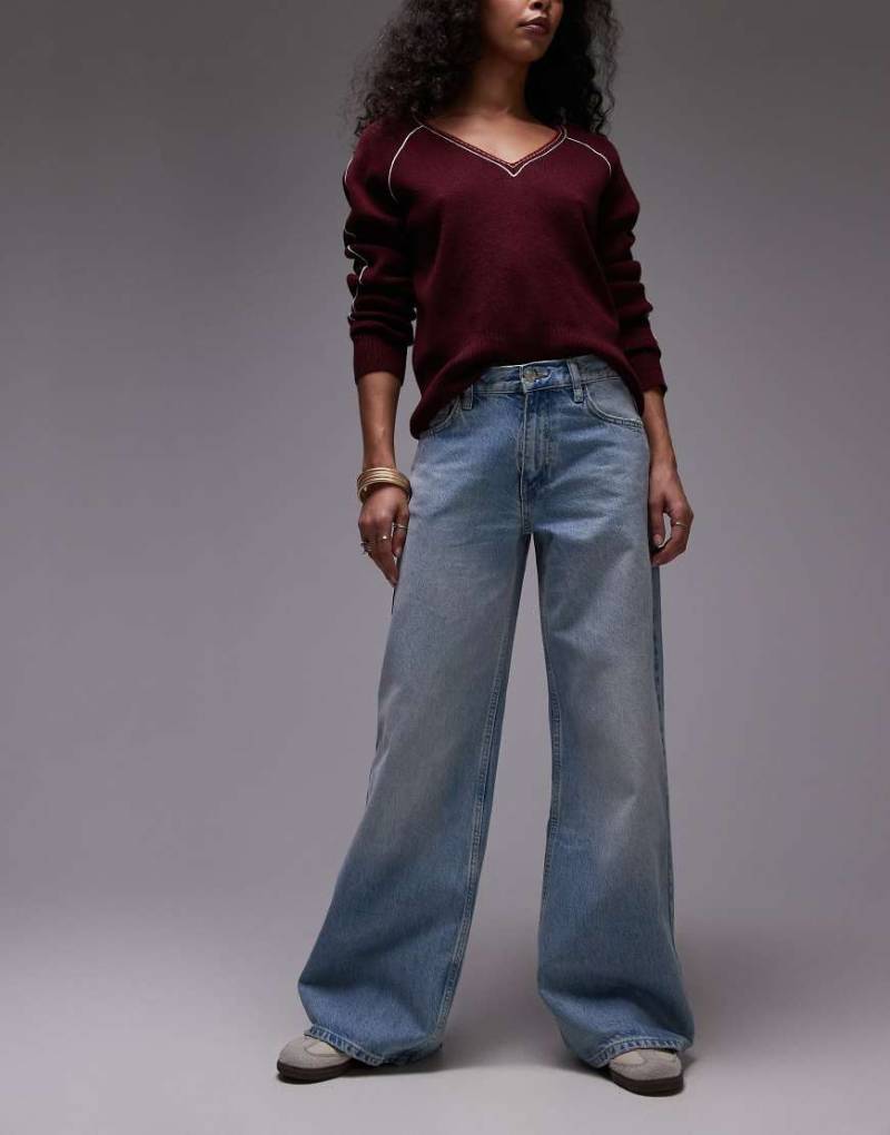 Topshop - Horizon - Jeans in Bleach-Waschung mit weitem Bein und mittelhohem Bund-Blau von Topshop