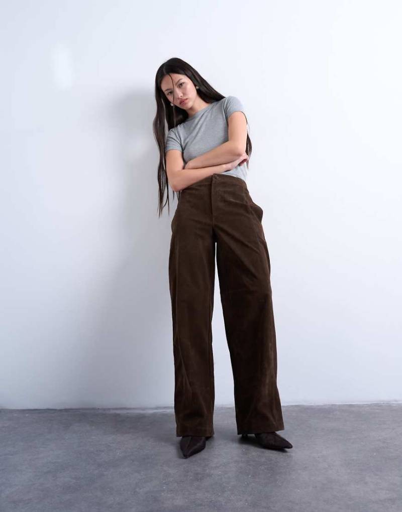 Topshop - Hose aus Wildlederimitat in Braun mit weitem Bein und Ziernaht-Brown von Topshop