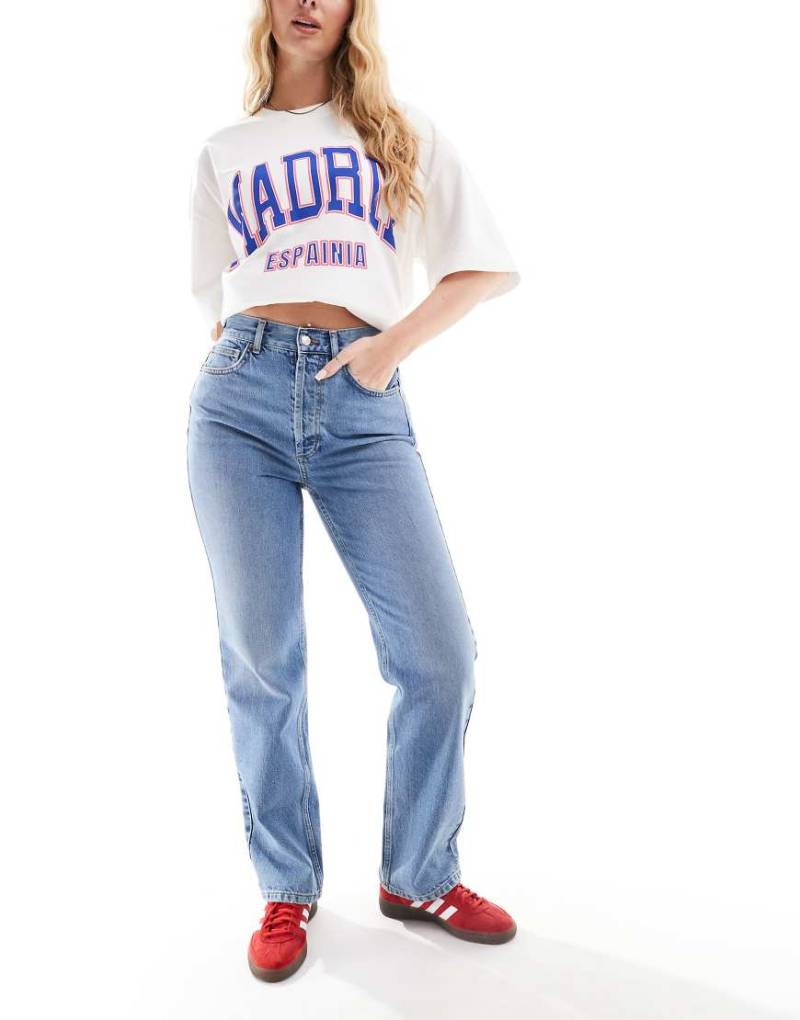 Topshop Hourglass - Ember - Jeans in Mittelblau mit geradem Schnitt und niedrigem Bund von Topshop Hourglass