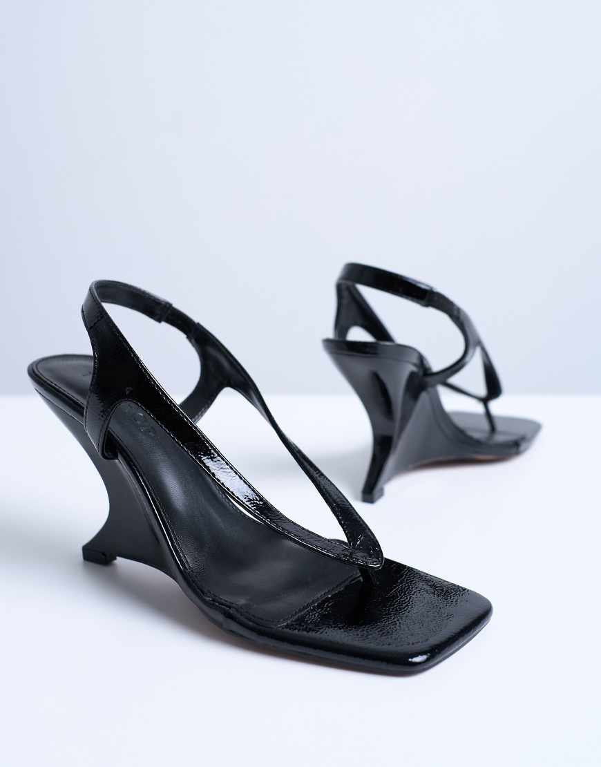 Topshop - Indie - Keilabsatz-Sandale in Schwarz von Topshop