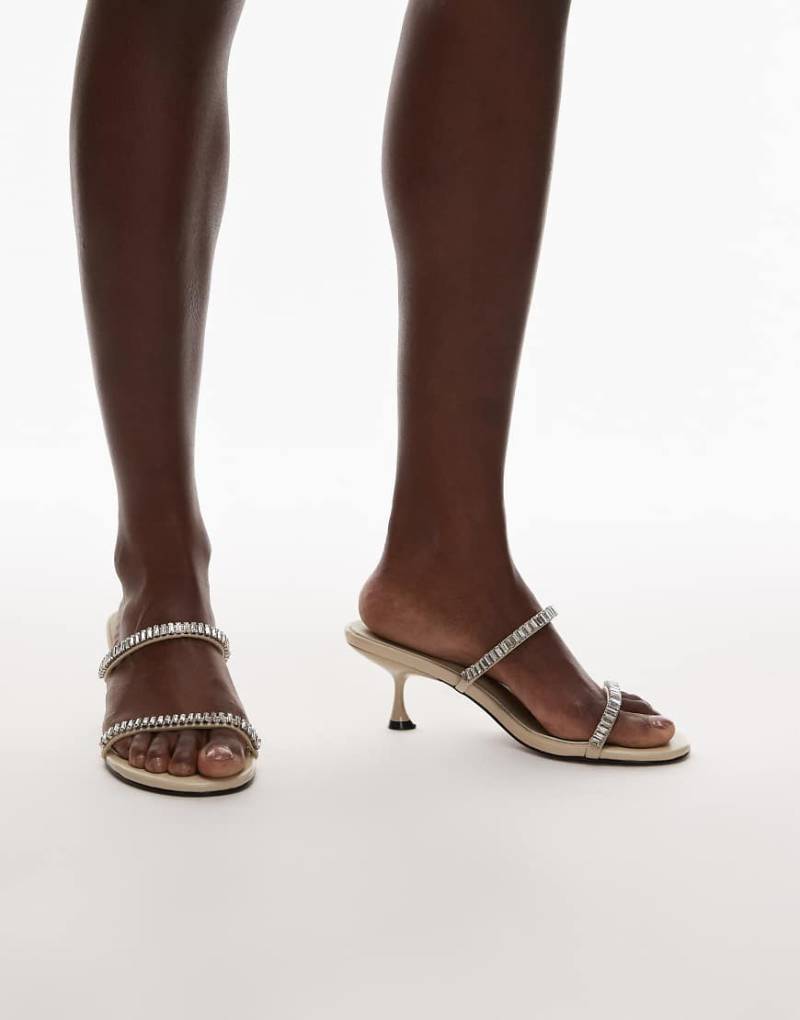 Topshop - Issa - Verzierte Mules in Wollweiß mit mittelhohem Absatz-Braun von Topshop