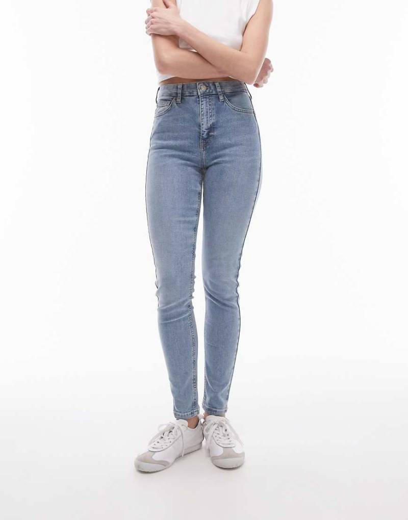 Topshop - Jamie - Skinny-Jeans in Bleach-Waschung mit hohem Bund-Blau von Topshop