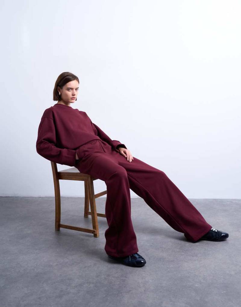 Topshop - Jogginghose in Burgunderrot mit geradem Schnitt von Topshop
