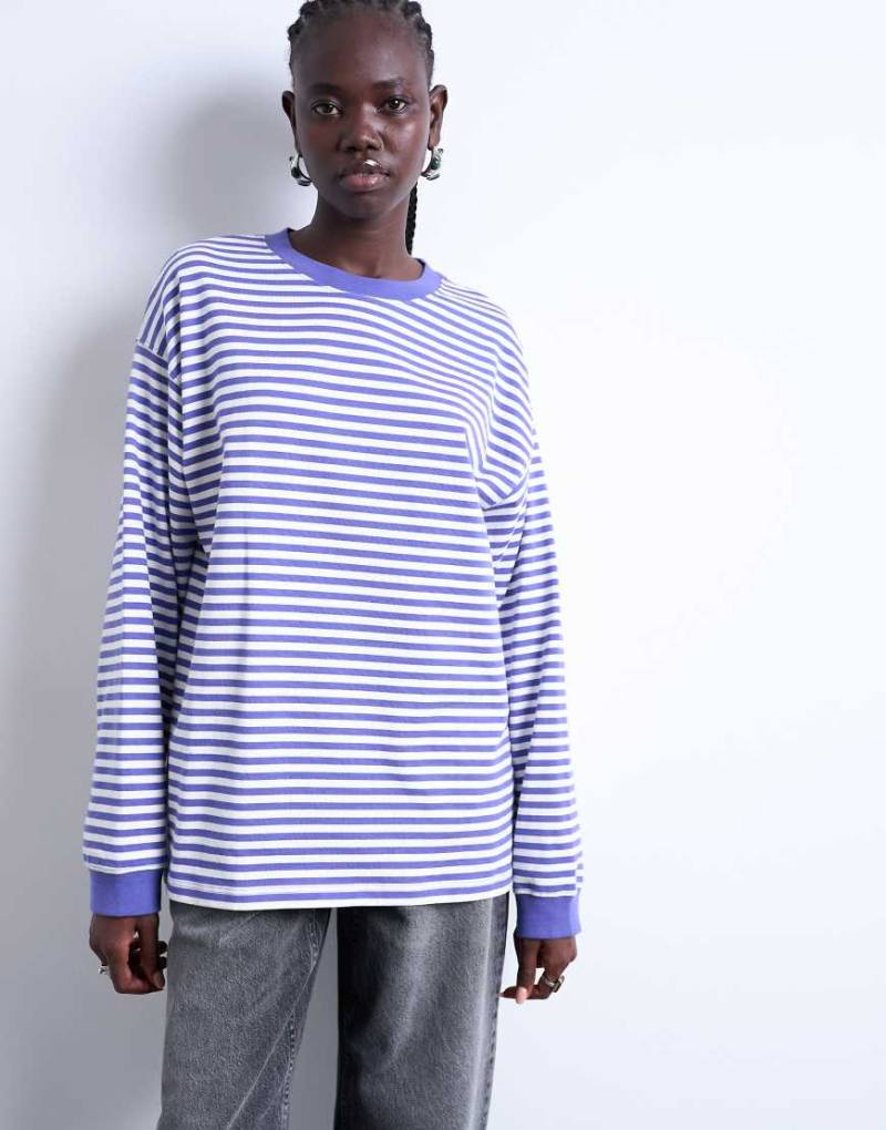 Topshop - Langärmliges, lockeres Skater-Shirt in gestreiftem Lila von Topshop