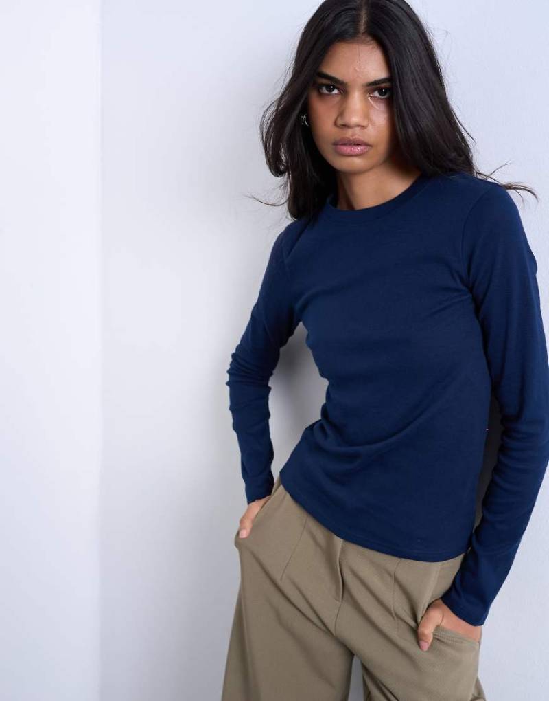 Topshop - Langärmliges Basic-T-Shirt in Marineblau von Topshop