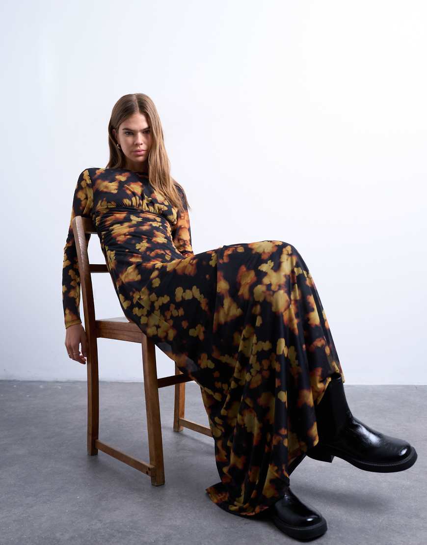 Topshop - Langärmliges Maxikleid aus Netzstoff in Schwarz mit Blumenmuster von Topshop