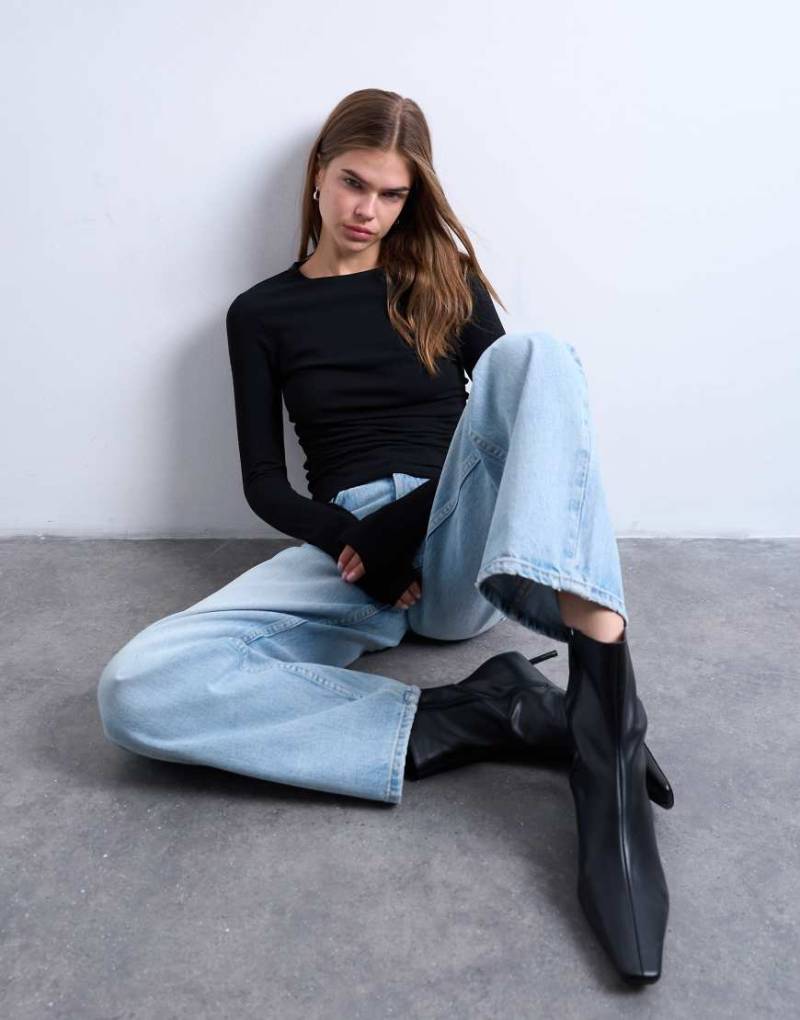 Topshop - Schlichtes, langärmliges Oberteil in Schwarz von Topshop