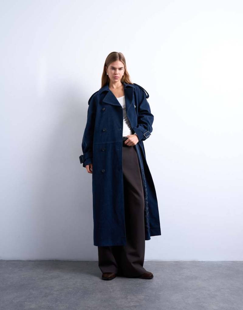 Topshop - Longline-Trenchcoat aus Wildlederimitat in Marineblau mit Oversize-Schnitt von Topshop