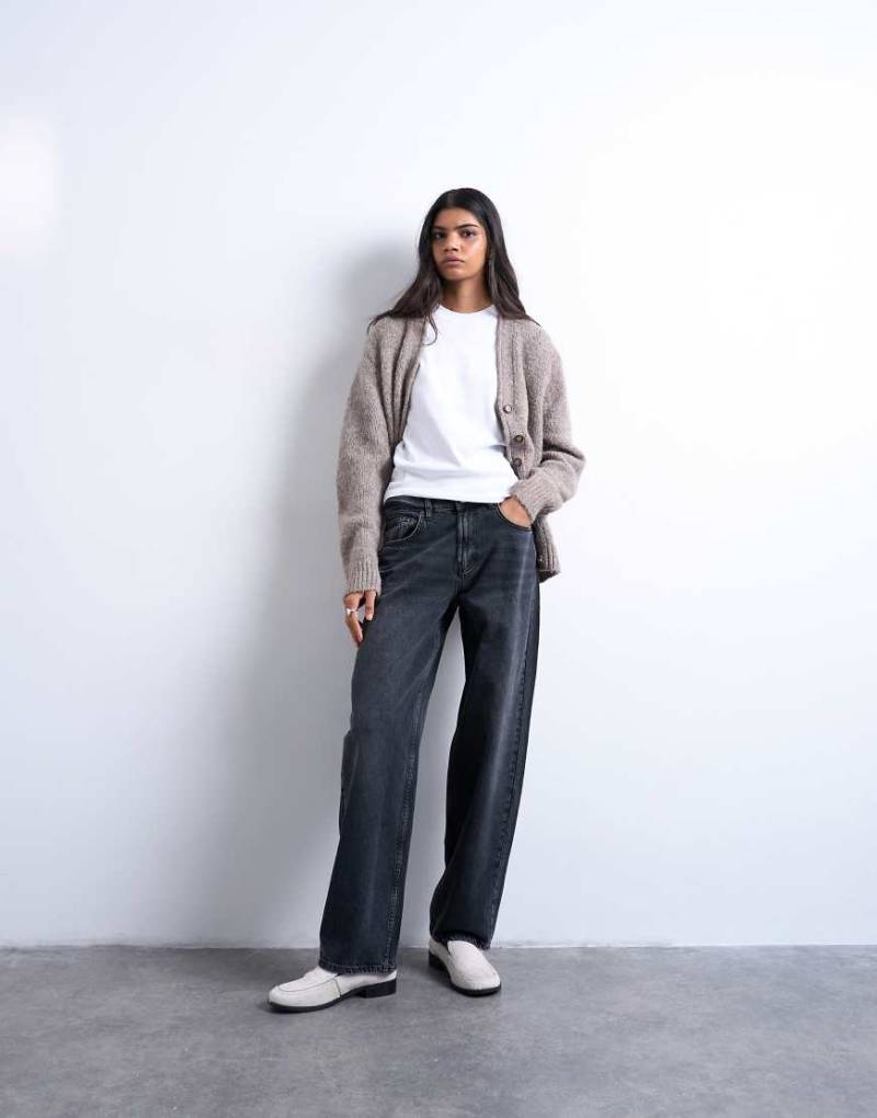 Topshop - Lowrie - Baggy Jeans in verwaschenem Schwarz mit niedrigem Bund von Topshop