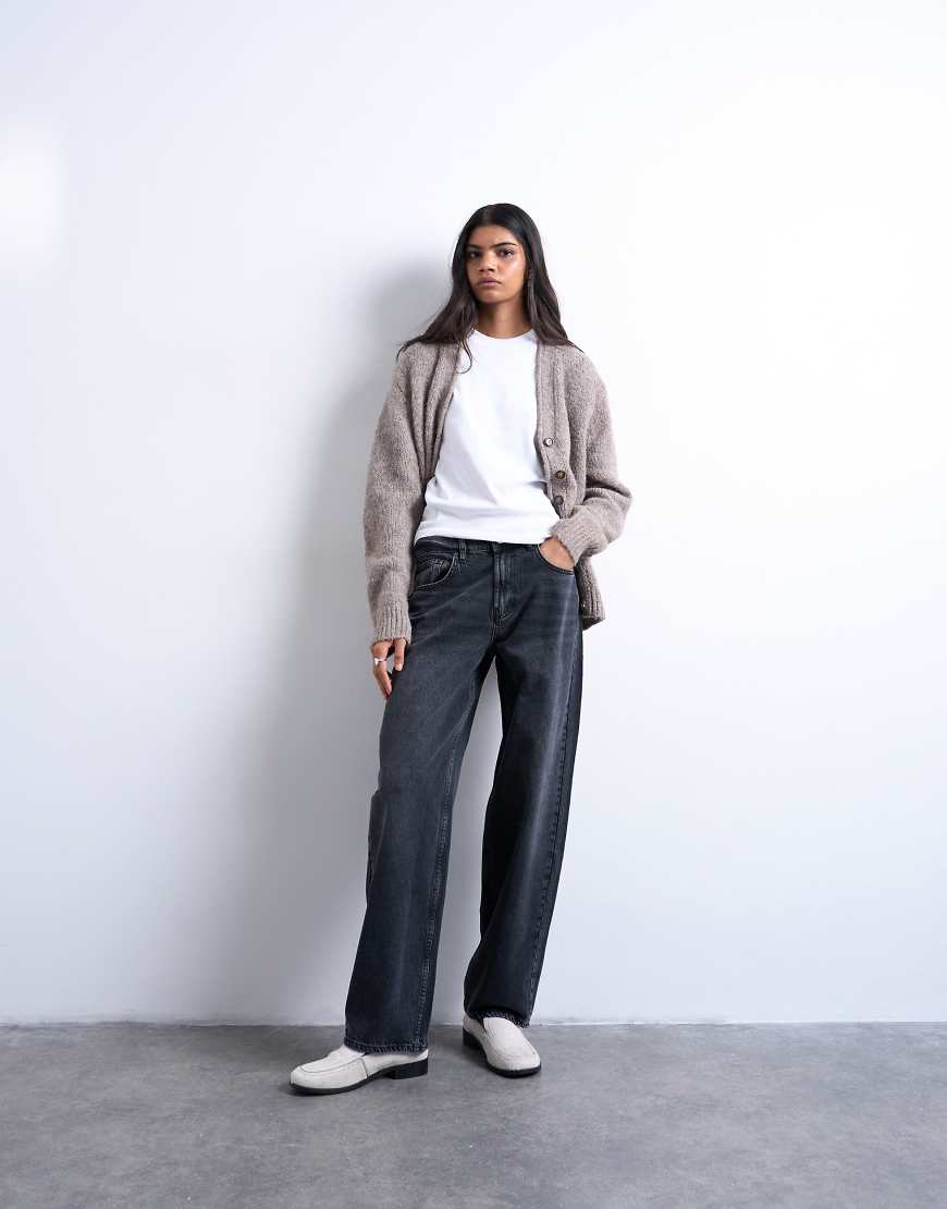 Topshop - Lowrie - Baggy Jeans in verwaschenem Schwarz mit niedrigem Bund von Topshop