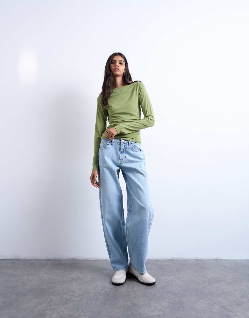 Topshop - Lowrie - Weite Jeans in Bleachblau mit niedrigem Bund von Topshop
