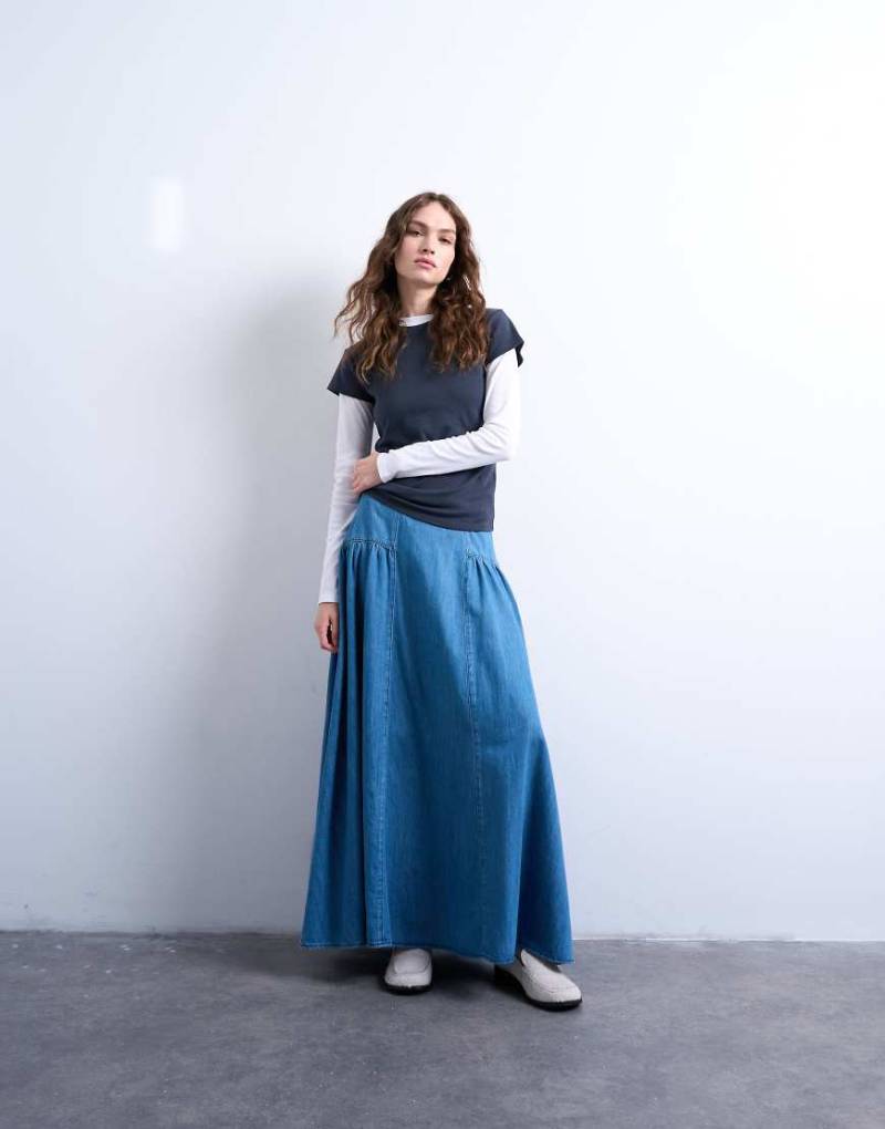 Topshop - Maxi-Jeansrock in Blau mit abfallender Taille von Topshop