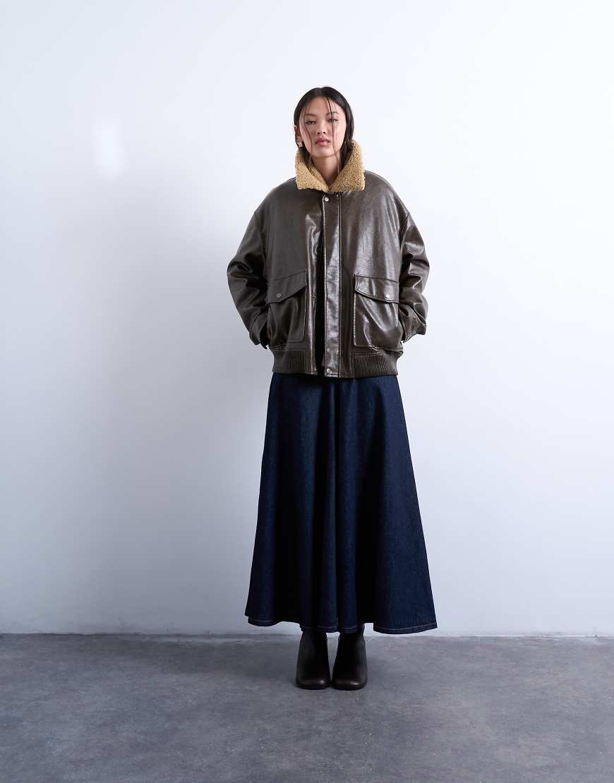 Topshop - Maxi-Jeansrock mit Passe vorne und Rinse-Waschung in Indigo-Blau von Topshop