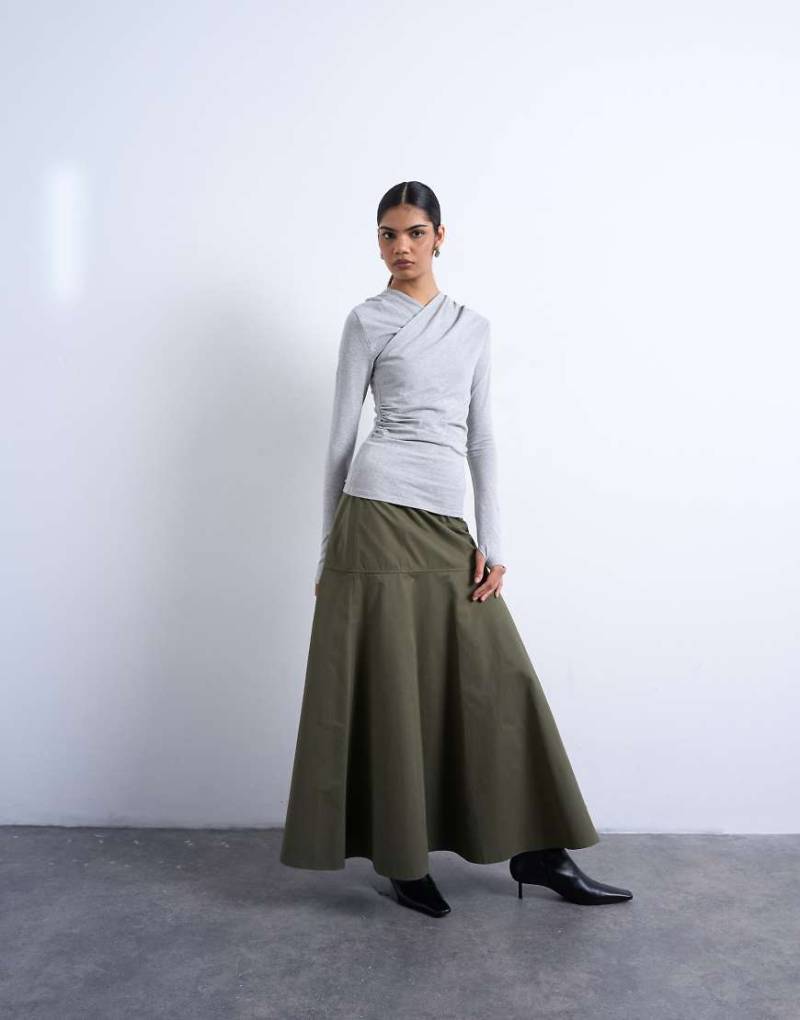 Topshop - Maxi-Tellerrock in Khaki mit tiefer Taille-Grün von Topshop