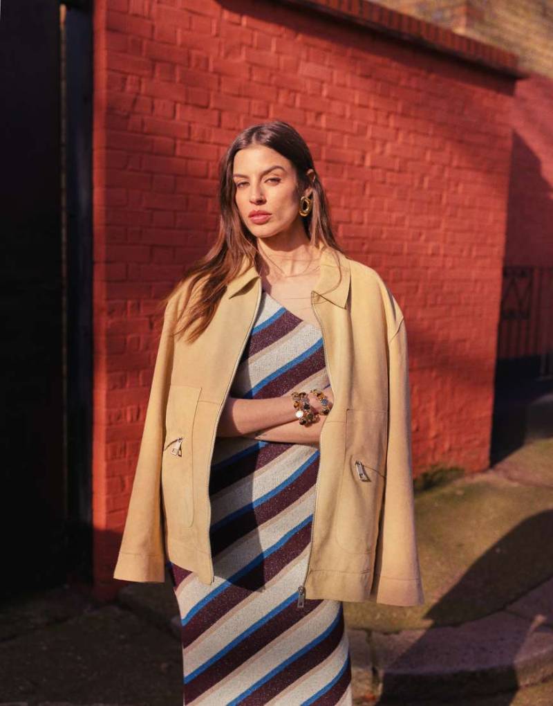 Topshop - Maxikleid aus Strick mit Streifen und One-Shoulder-Träger-Bunt von Topshop