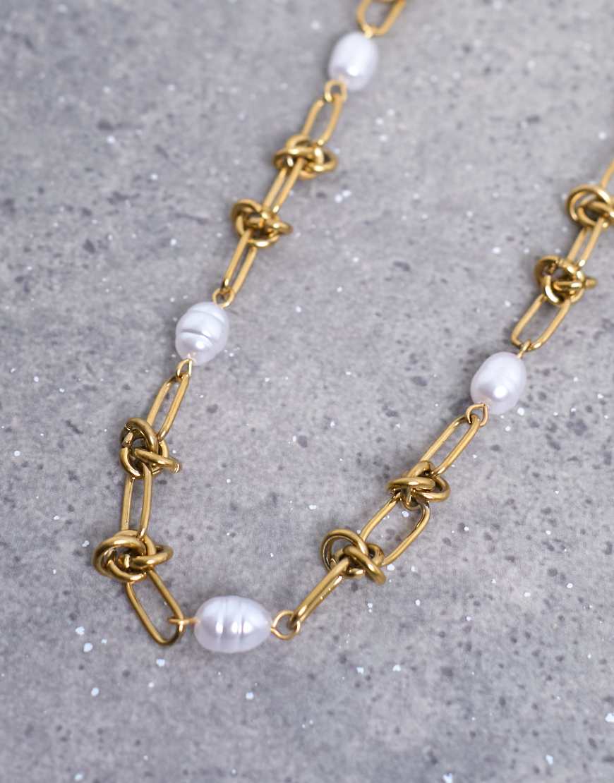 Topshop - May - Halskette aus Edelstahl in Goldoptik mit Perlenverzierung-Goldfarben Topshop - May - Halskette aus Edelstahl in Goldoptik mit Perlenverzierung-Goldfarben von Topshop