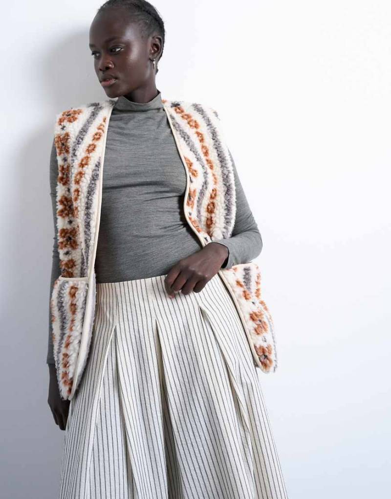 Topshop - Mehrfarbige Weste aus Teddyfell mit abstraktem Print-Bunt von Topshop