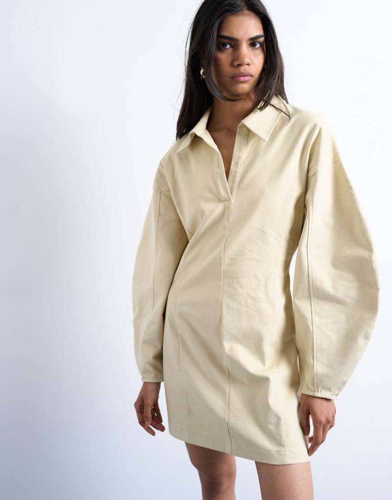 Topshop - Minikleid mit strukturiertem Rugby-Kragen in Beige-Neutral von Topshop