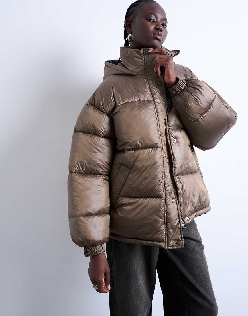 Topshop - Mittellange Pufferjacke in Braun-Brown Topshop - Mittellange Pufferjacke in Braun-Brown von Topshop