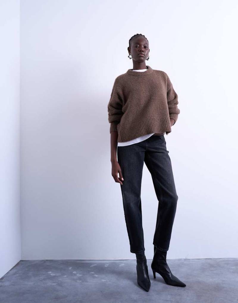 Topshop - Mom-Jeans in verwaschenem Schwarz von Topshop