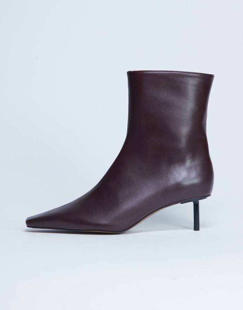 Topshop - Narla - Ankle-Boots in Burgunderrot aus hochwertigem, echtem Leder mit hohem, spitzem Absatz von Topshop
