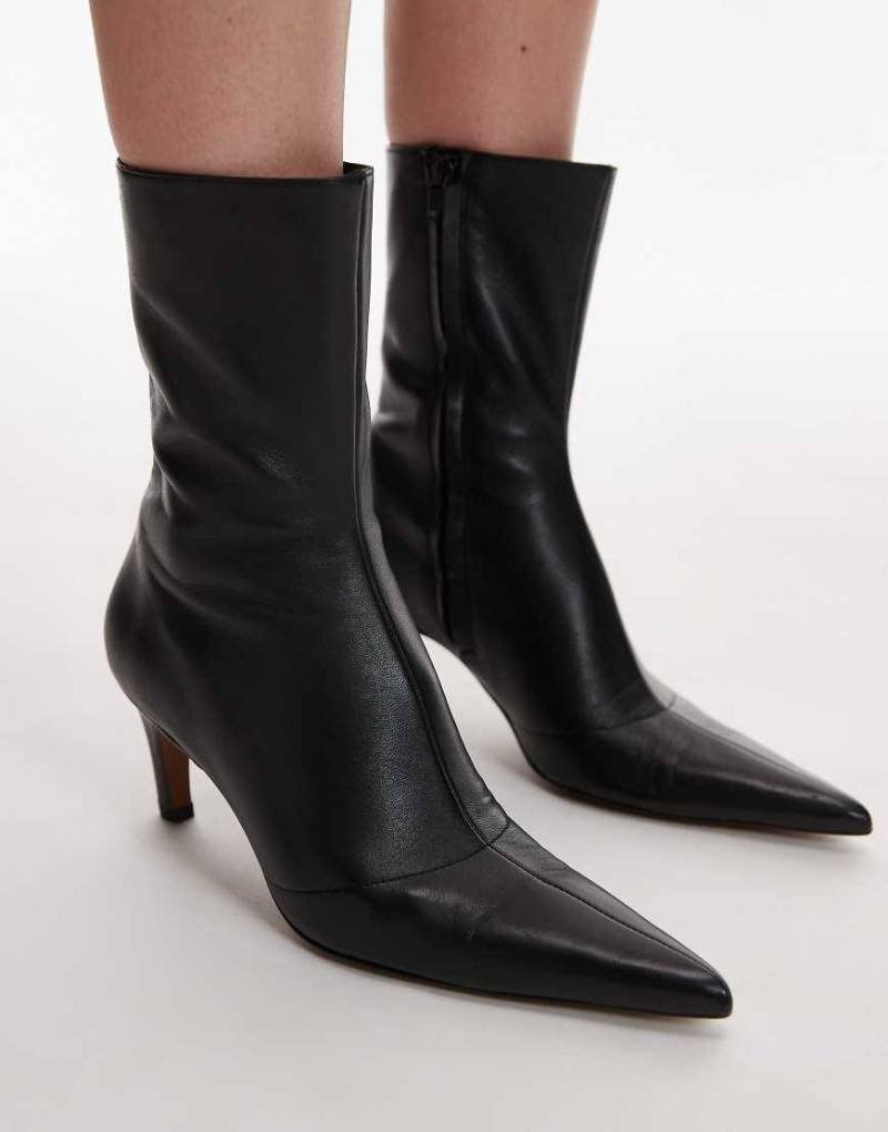 Topshop - Neeve - Ankle-Boots aus hochwertigem Echtleder in Schwarz mit hohem Absatz Topshop - Neeve - Ankle-Boots aus hochwertigem Echtleder in Schwarz mit hohem Absatz von Topshop