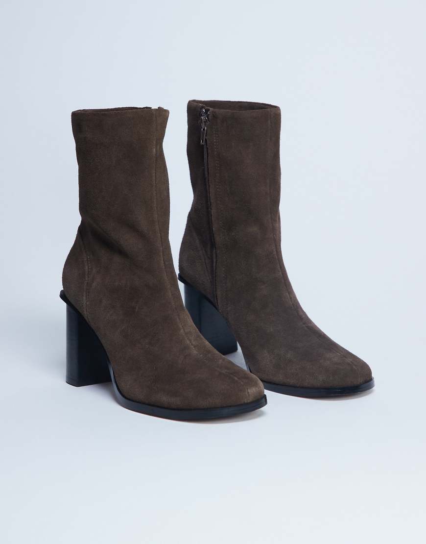Topshop - Nellie - Ankle-Boots aus Wildleder in Schokobraun mit Absatz von Topshop