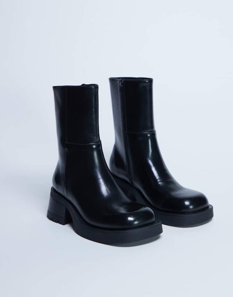 Topshop - Nina - Ankle-Boots in Schwarz mit dicker Sohle und Absatz von Topshop