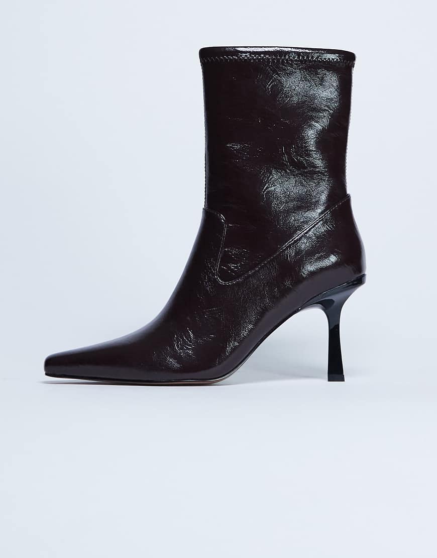 Topshop - Noah - Stiefel in Schokobraun mit spitzer Zehenpartie-Brown von Topshop