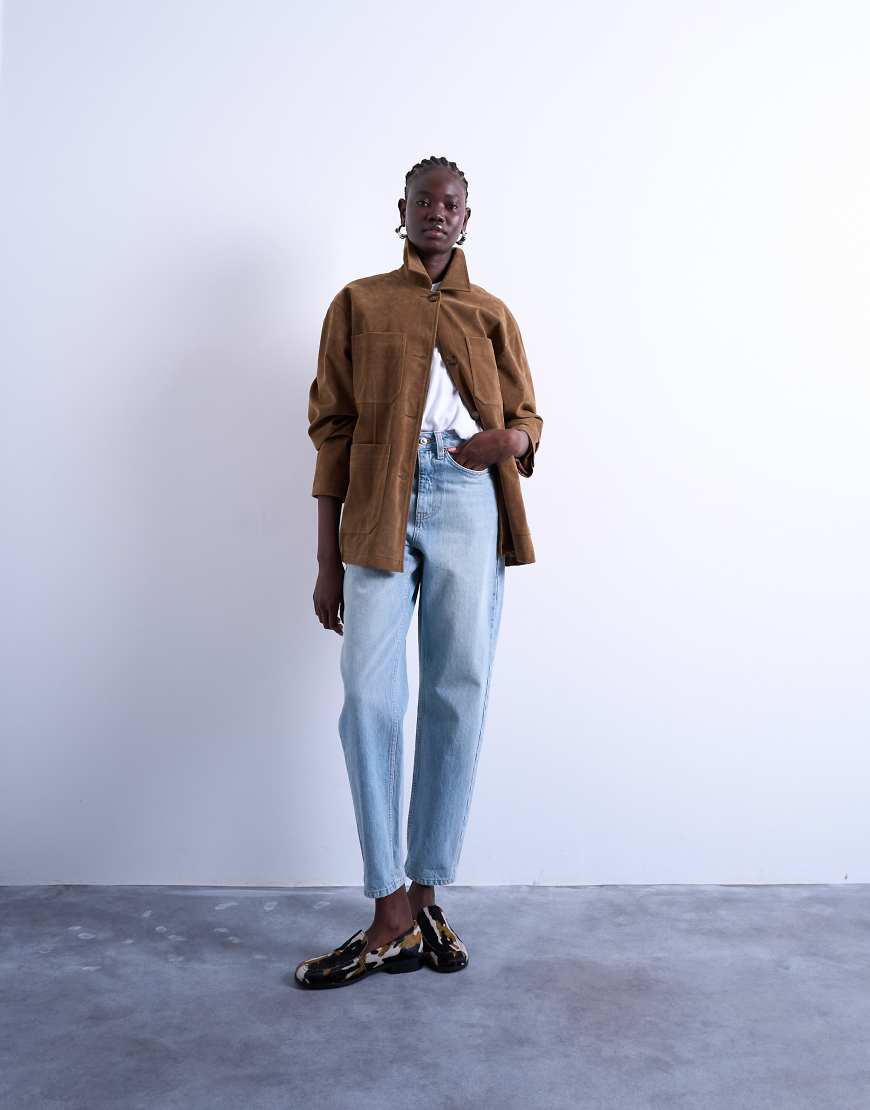 Topshop - Original - Mom-Jeans in Bleach-Waschung mit hohem Bund-Blau von Topshop