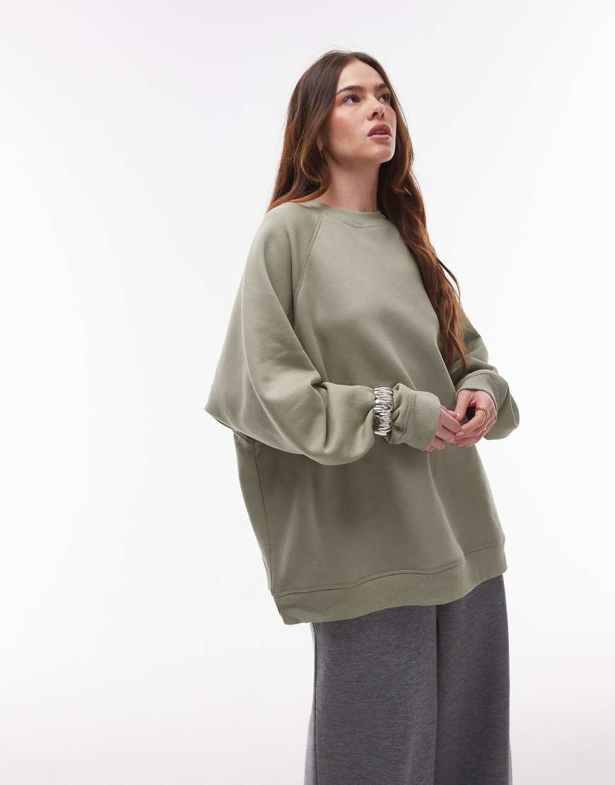 Topshop - Oversize-Pullover in hellem Khaki mit Raglanärmeln-Grün Topshop - Oversize-Pullover in hellem Khaki mit Raglanärmeln-Grün von Topshop