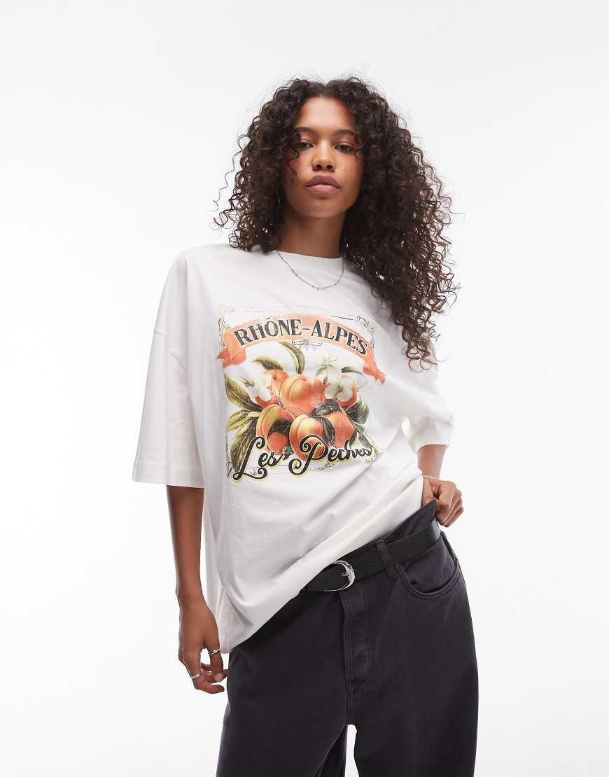Topshop - Oversize-T-Shirt in Cremeweiß mit „Les Peaches"-Grafikprint von Topshop
