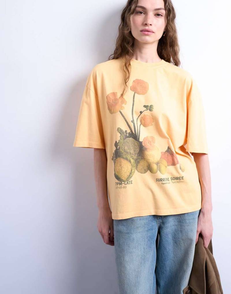 Topshop - Oversize-T-Shirt in Orange mit Blumen-Grafikprint von Topshop