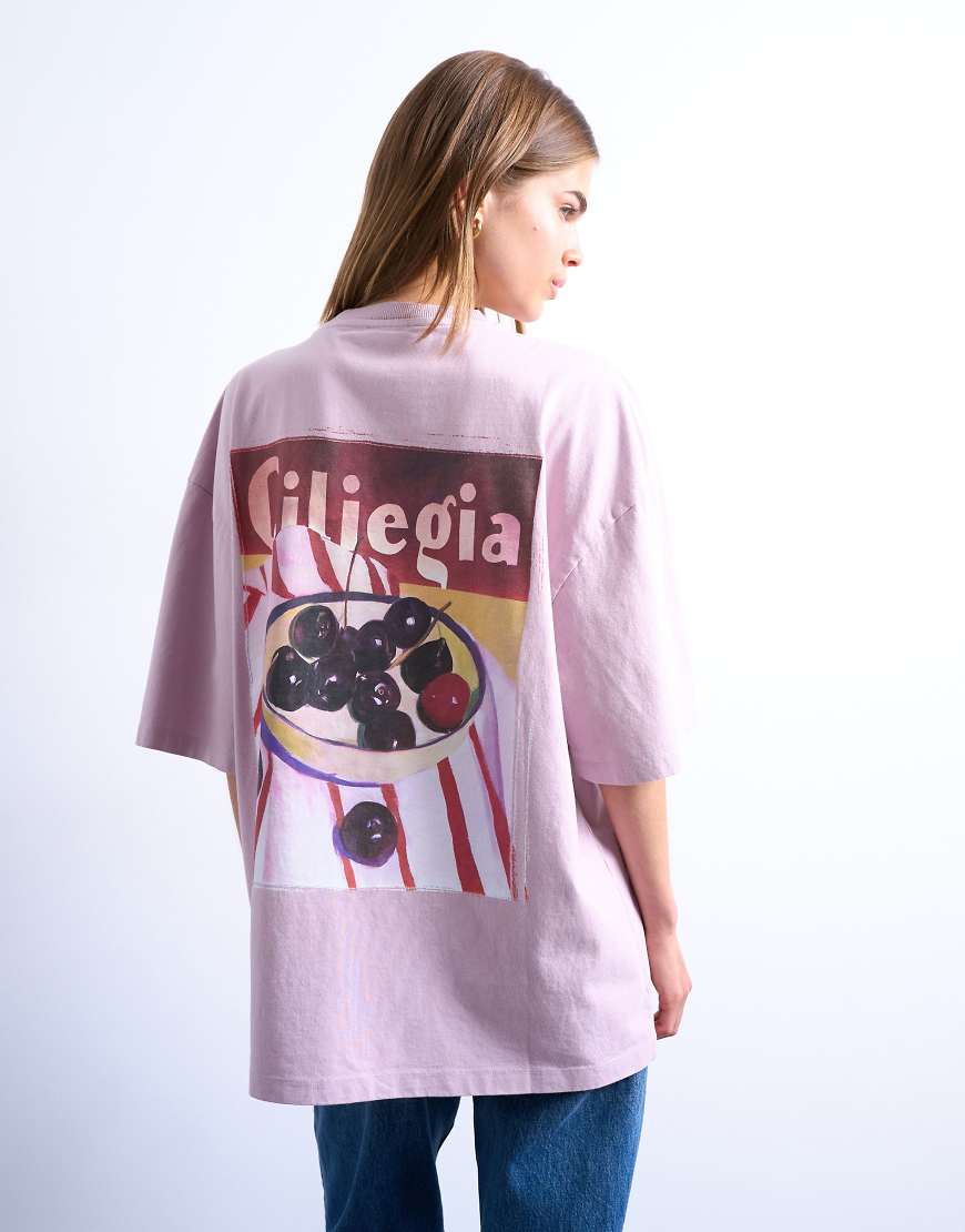 Topshop - Oversize-T-Shirt in Rosa mit „Ciliegia"-Grafikprint am Rücken von Topshop