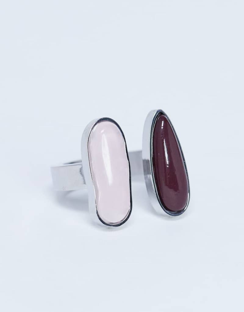 Topshop - Rosie - Ring aus silberfarbenem Edelstahl mit Halbedelsteinen in Burgunderrot und Rosa von Topshop