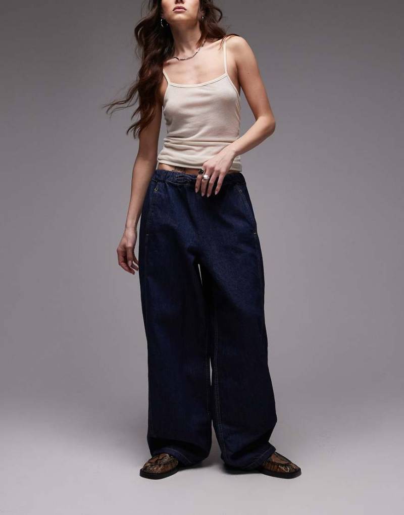 Topshop - Schlupf-Jeans in indigoblauer Rinse-Waschung von Topshop