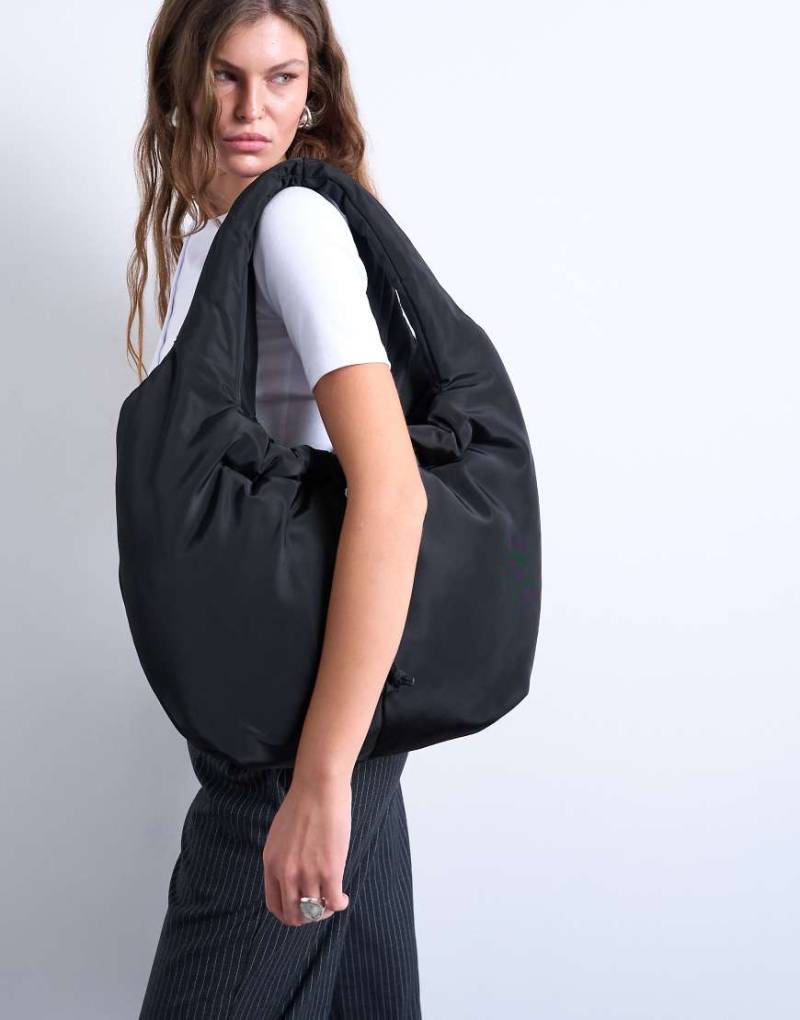 Topshop - Sia - Geraffte Schultertasche aus Nylon in Schwarz von Topshop