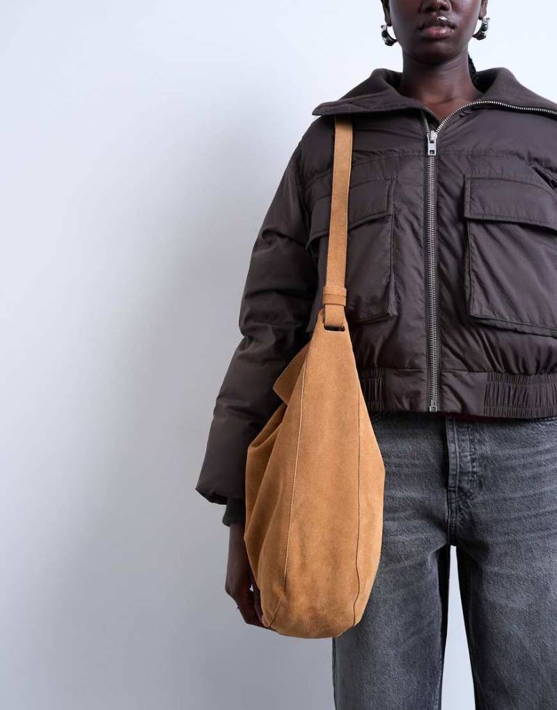 Topshop - Siobhan - Schultertasche aus echtem Wildleder in Hellbraun-Neutral von Topshop