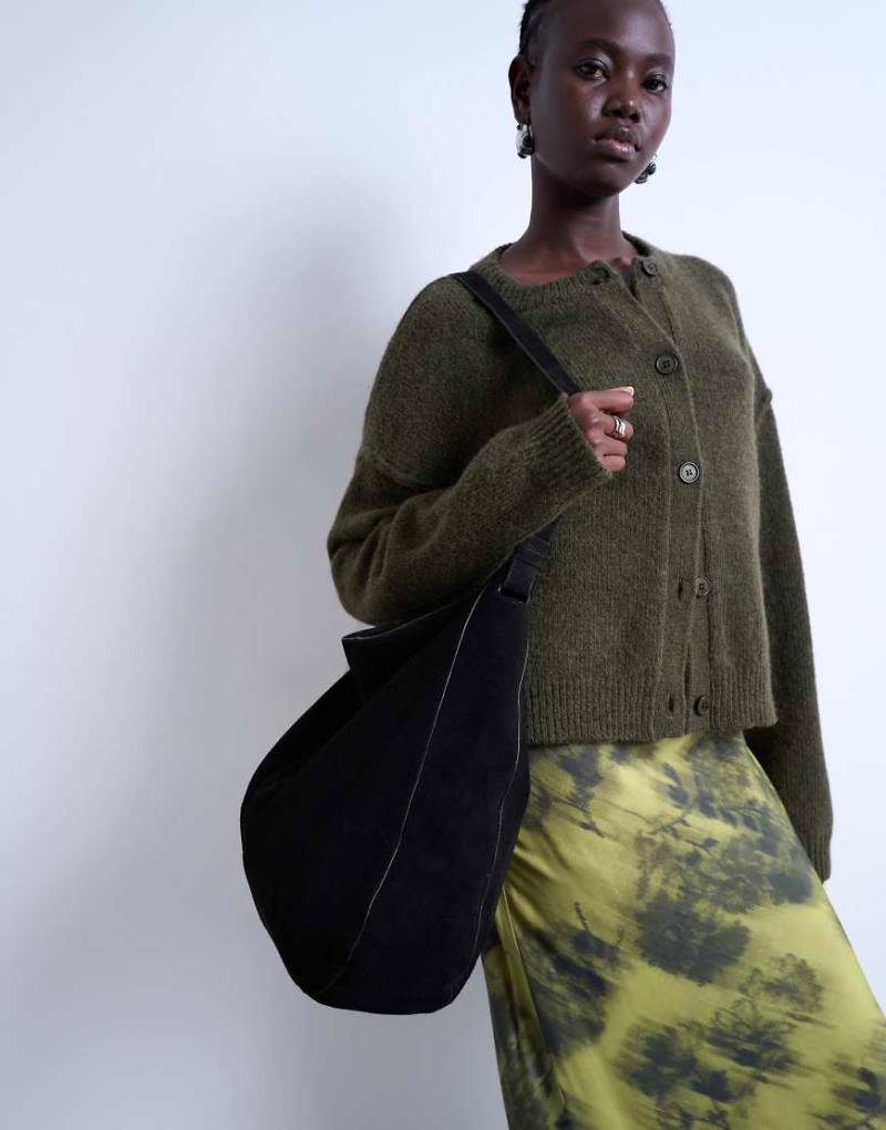 Topshop - Siobhan - Schultertasche aus echtem Wildleder in Schwarz von Topshop