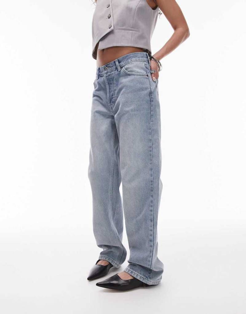 Topshop - Solice - Jeans in grauer Bleach-Waschung mit mittelhohem Bund von Topshop
