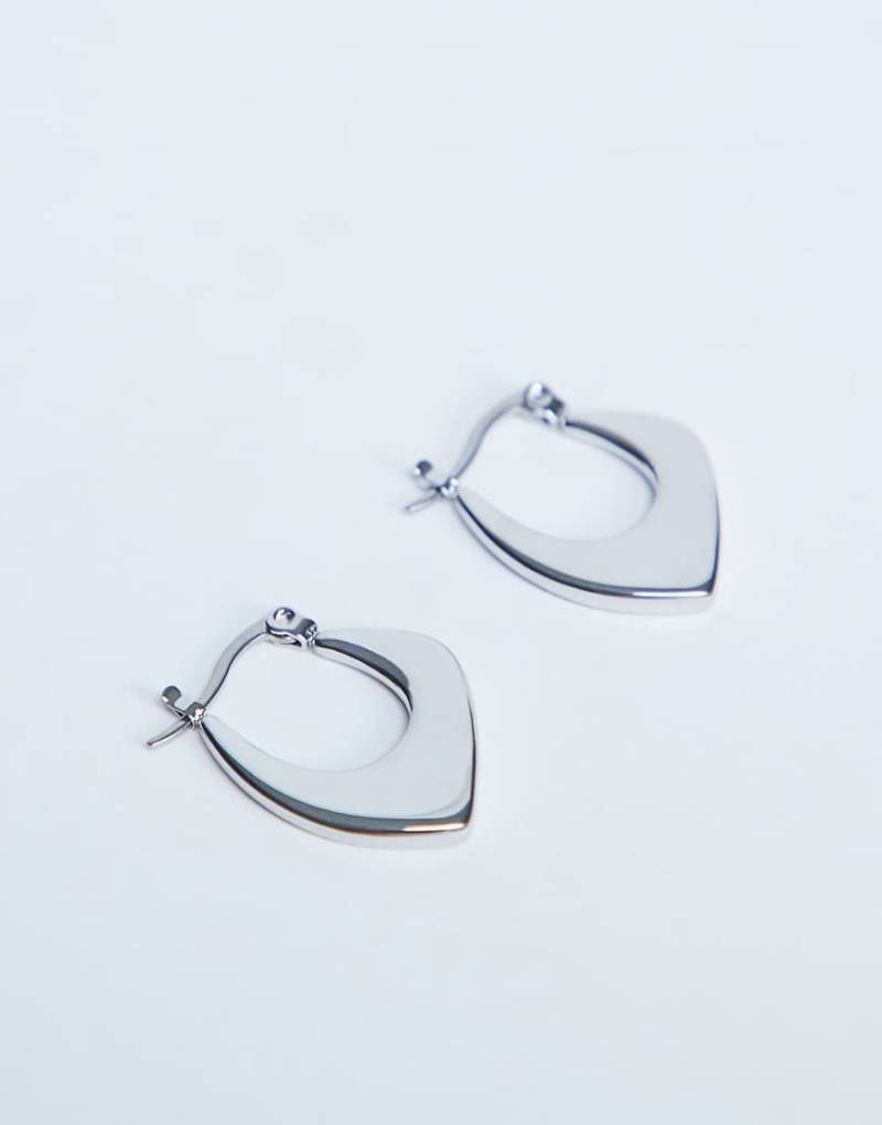 Topshop - Sonia - Creolen aus wasserfestem Edelstahl in Silber Topshop - Sonia - Creolen aus wasserfestem Edelstahl in Silber von Topshop